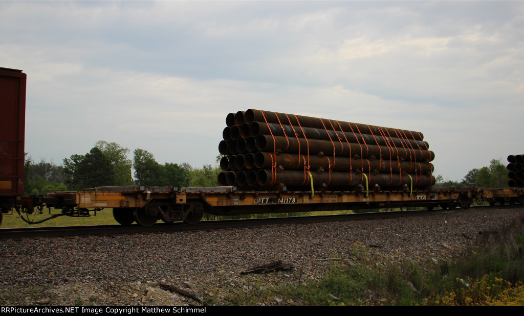 Steel Pipe Load